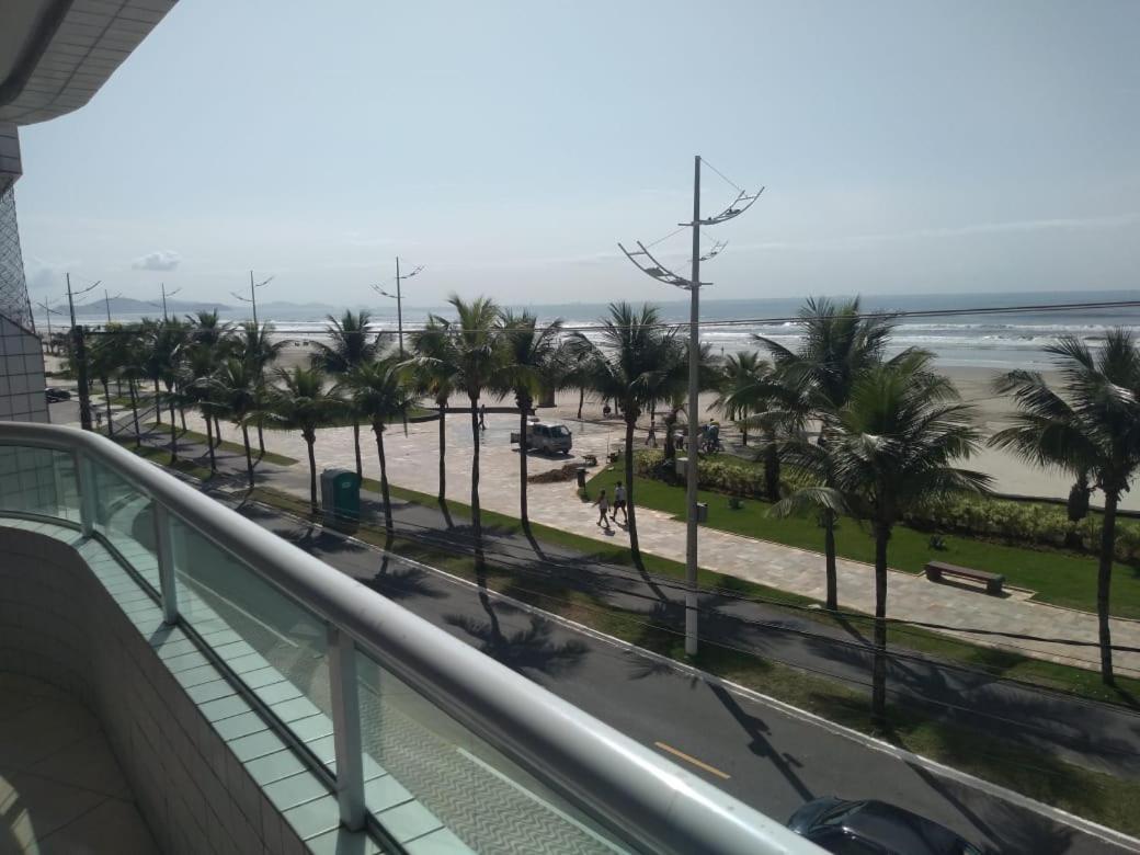 Apartamento Praia Grande Pe Na Areia Solemar Exterior photo